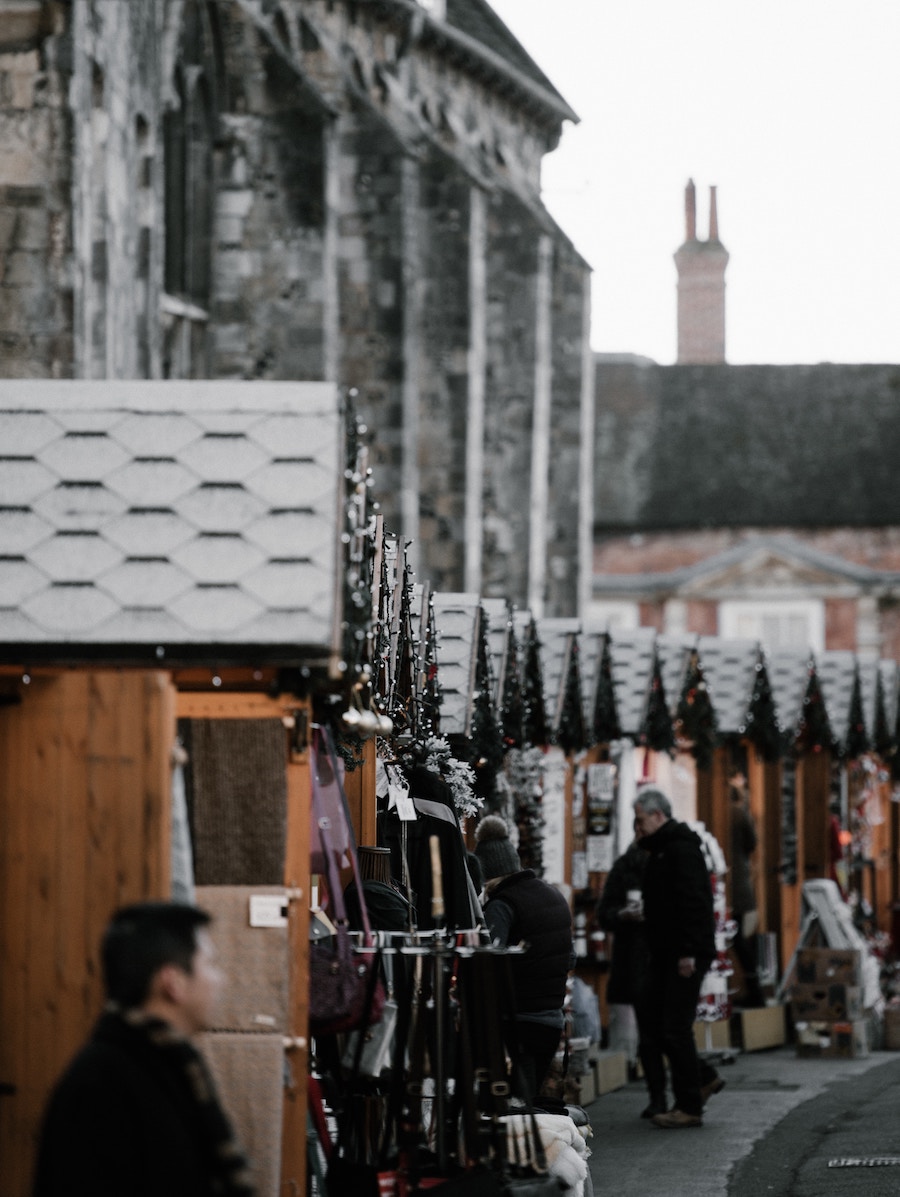 christmas-markets-winchester-for-students