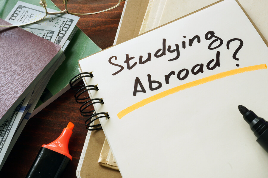 how to write a good study abroad application essay